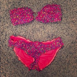 Victoria’s Secret strapless bikini